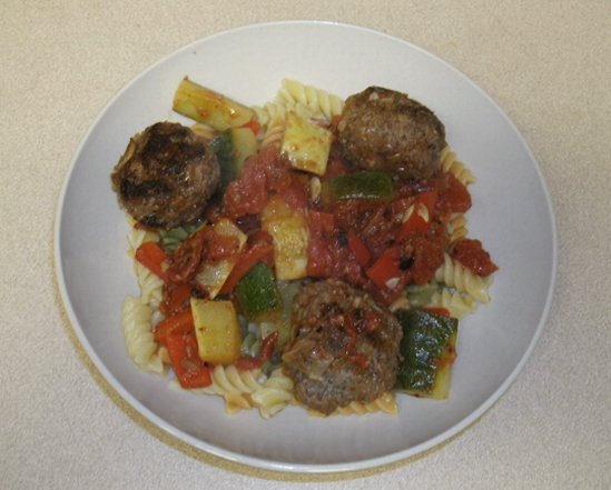 Pasta with Meatballs and Vegetable Sauce
